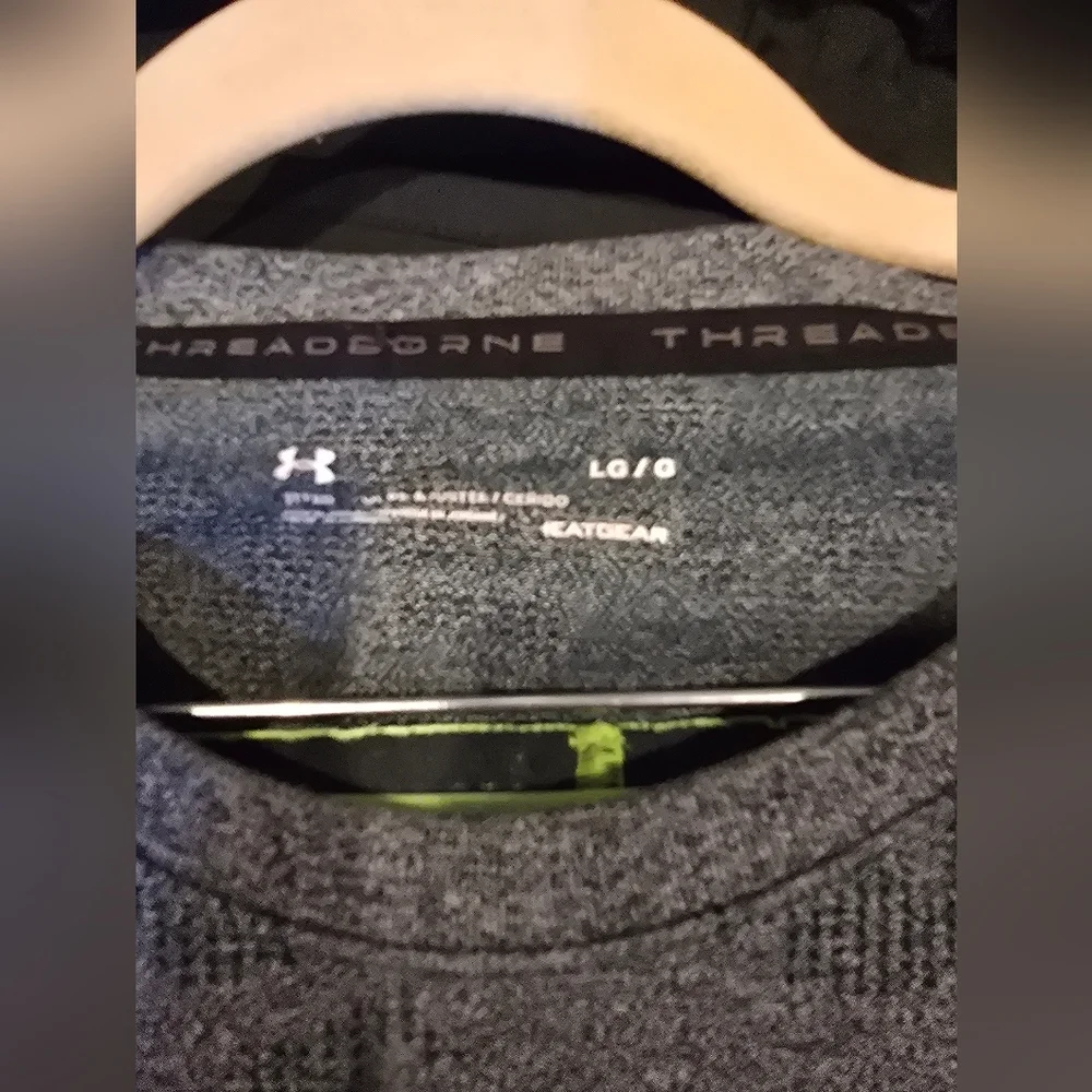 UnderArmour Dri-Fit Workout Outfit  and Blue Top / Grey Bottoms Unisex Large - Picture 8 of 8